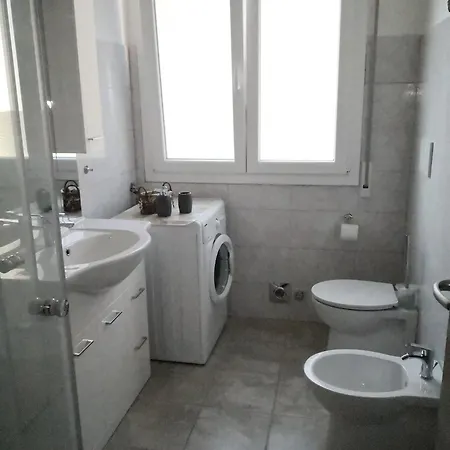 Appartamento Trilocale Alla Lunetta Bologna